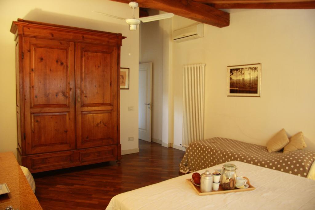 Pietra E Glicine B&B Pieve a Nievole Ruang foto